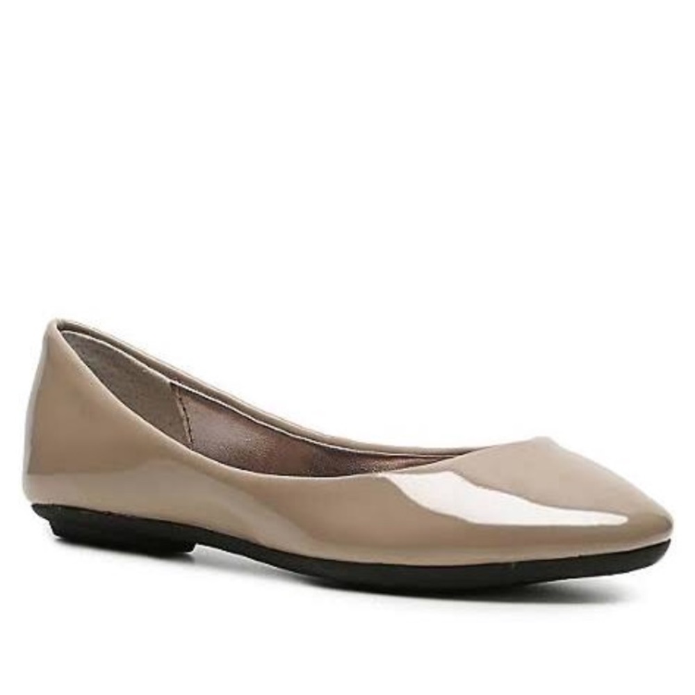 Steve Madden Heaven Patent Ballet Flat- Taupe